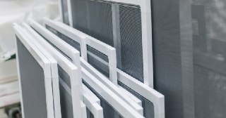 Москитные сетки на пластиковые окна Дальнереченск купить по цене от 919 руб.